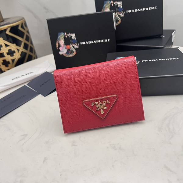 プラダ財布コピー全体デザイン